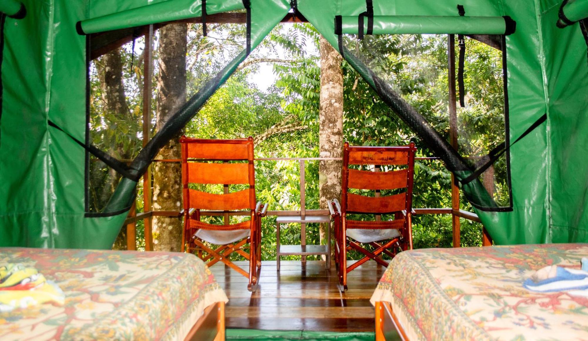 Luna Lodge Carate المظهر الخارجي الصورة
