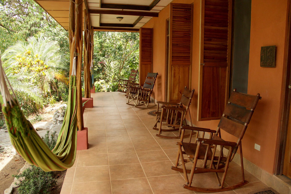 Luna Lodge Carate المظهر الخارجي الصورة